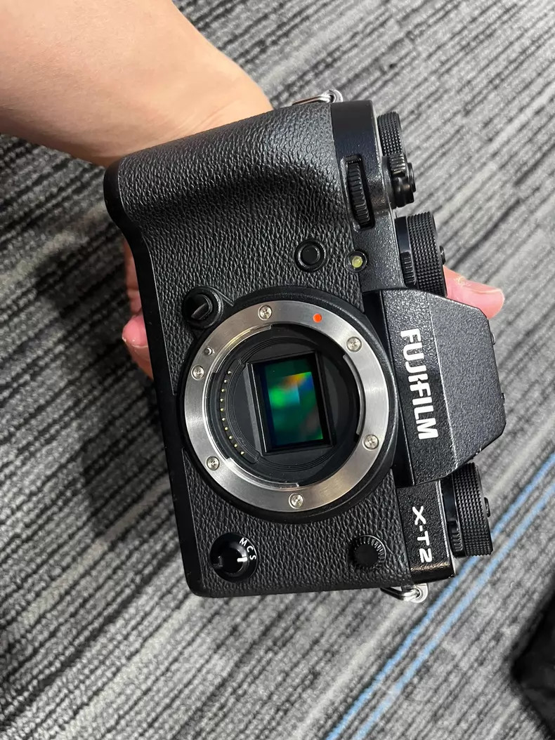 Fujifilm Fuji X-T2 XT2 24.3MP Mirrorless Digital Camera Body Black 90%New 4K