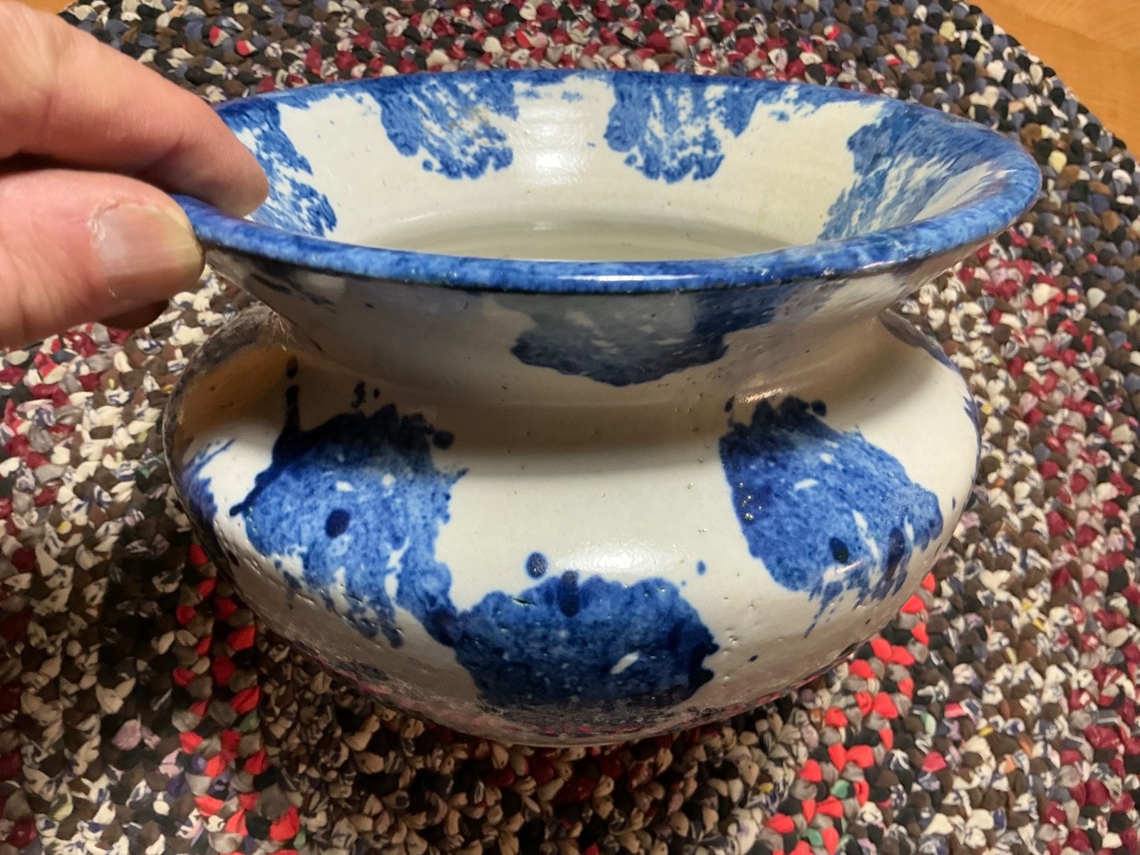 Antique Spongeware/Stoneware Spittoon with excellent blue and white decor