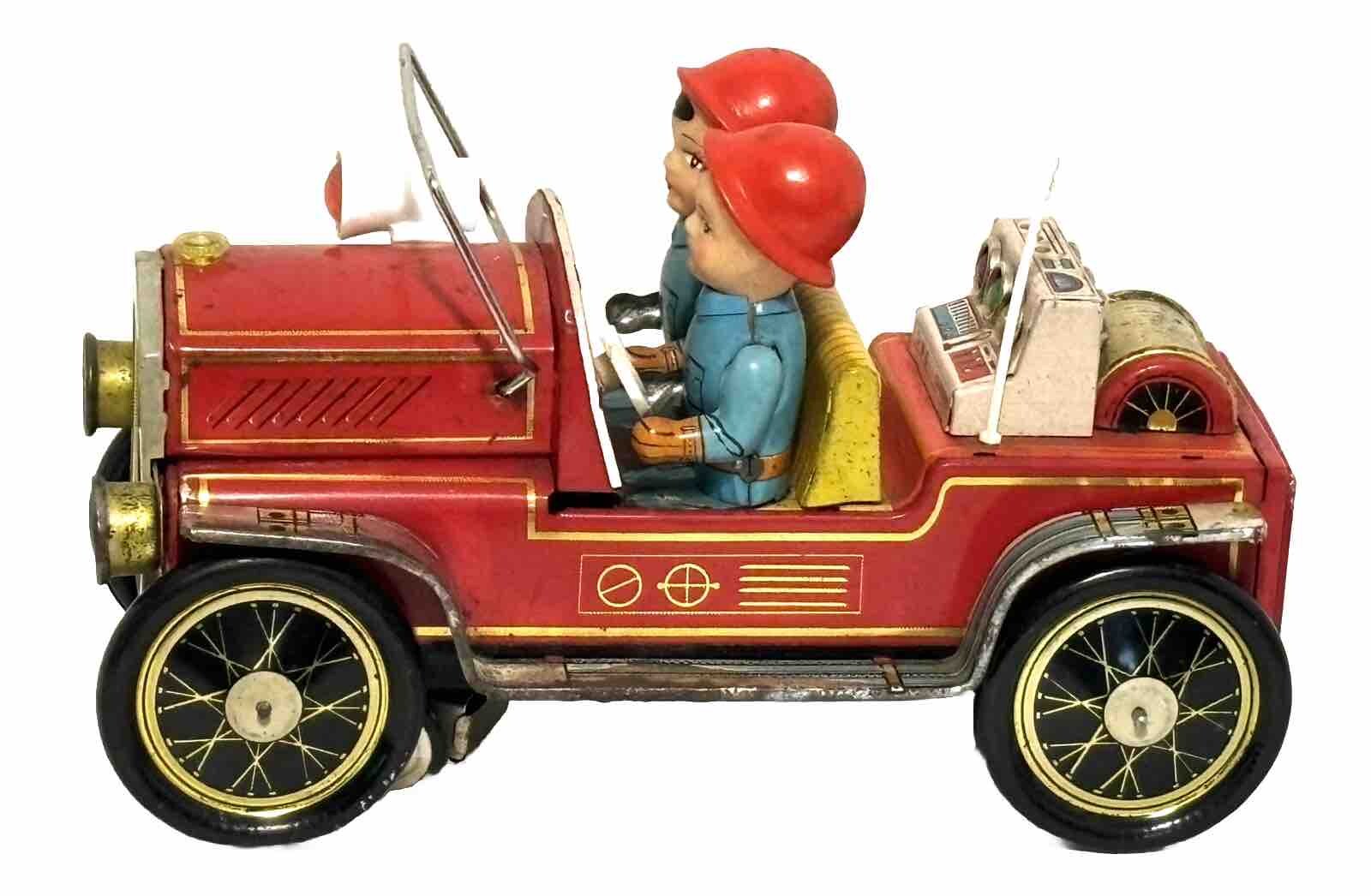 Vintage 70’s Fire Chief ME-699 Tin Litho Battery Operated Firetruck Toy (H)