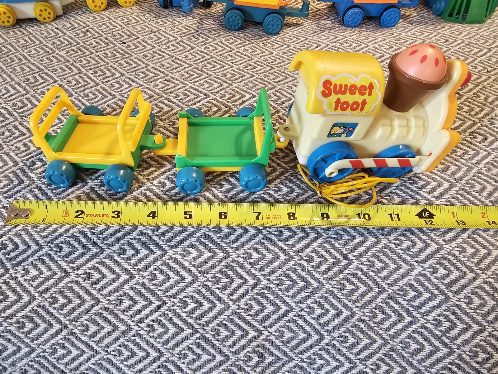 Vintage 1970s Pull Toy Sweet Toot- 3 Total Pieces