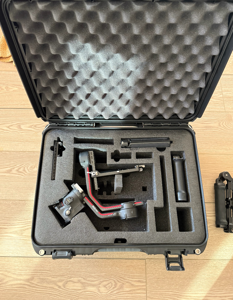 DJI RS3 Pro Gimbal Stabilizer with Case