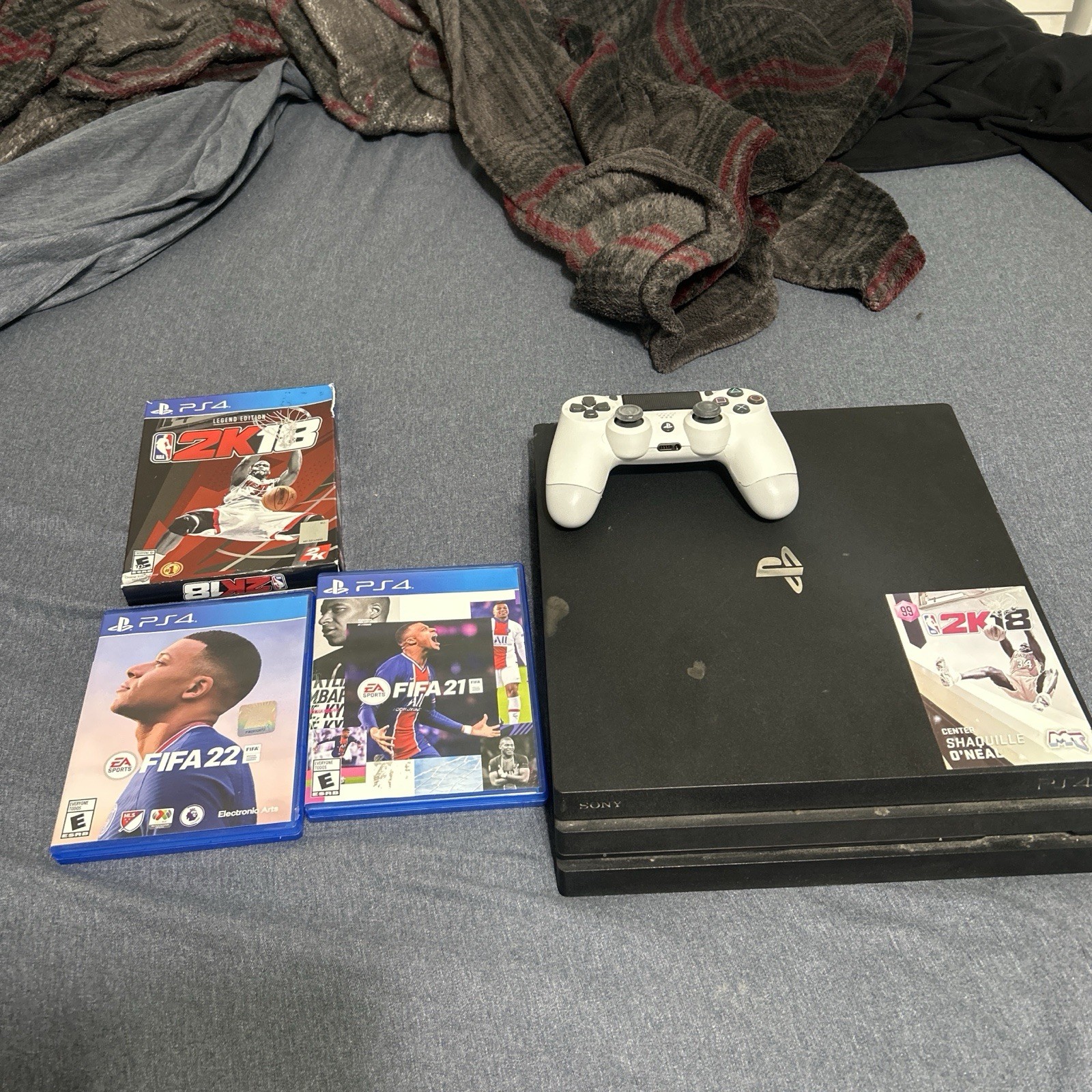 Sony PlayStation 4 Console Wireless Controller NBA 2K18 FIFA 20 21 22 NTSC