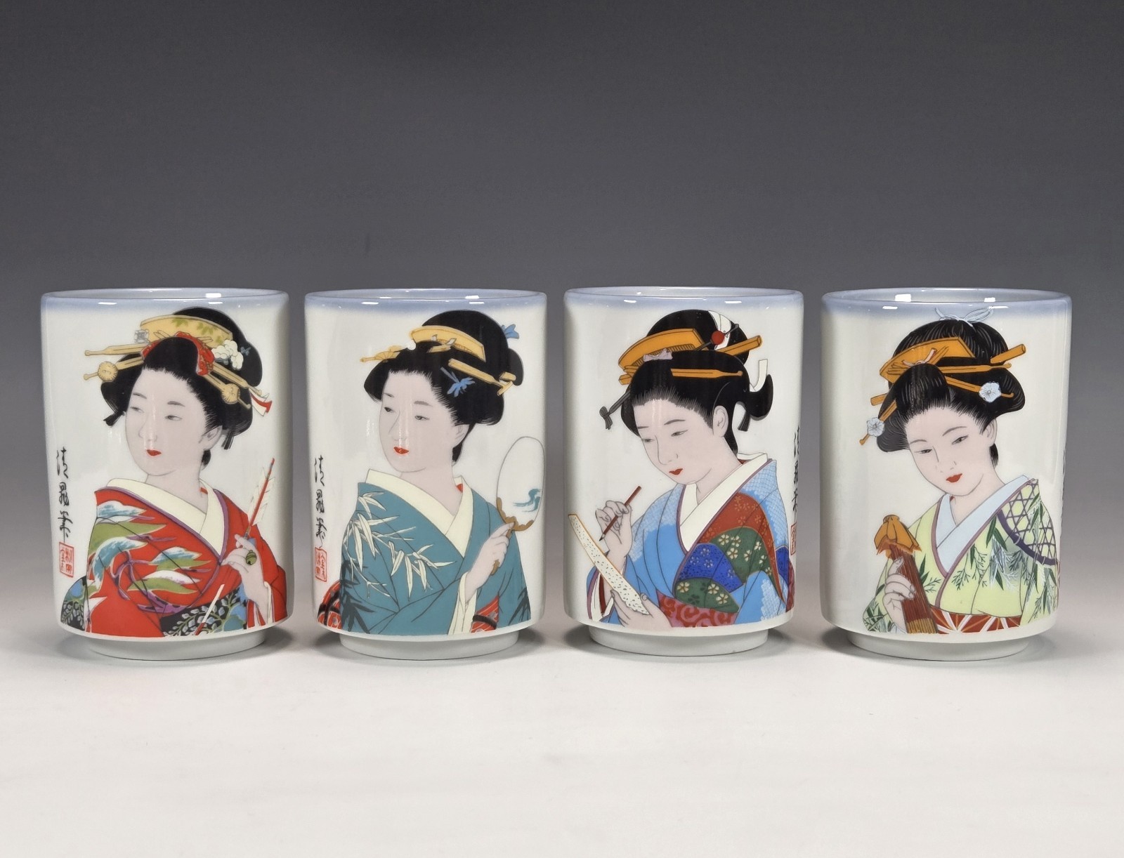 Set of 4 Japanese Geisha Tea Sake Cups Porcelain Blue Rim Made in Japan Vintage