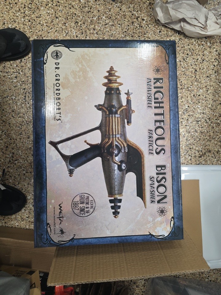 Weta - The Righteous Bison - Dr. Grordbort’s Indivisible Particle Smasher