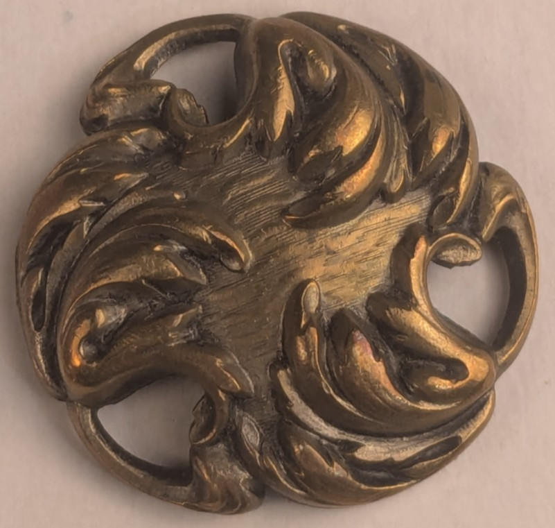 Lovely Early Art Nouveau Style Leaves Button  - M2B