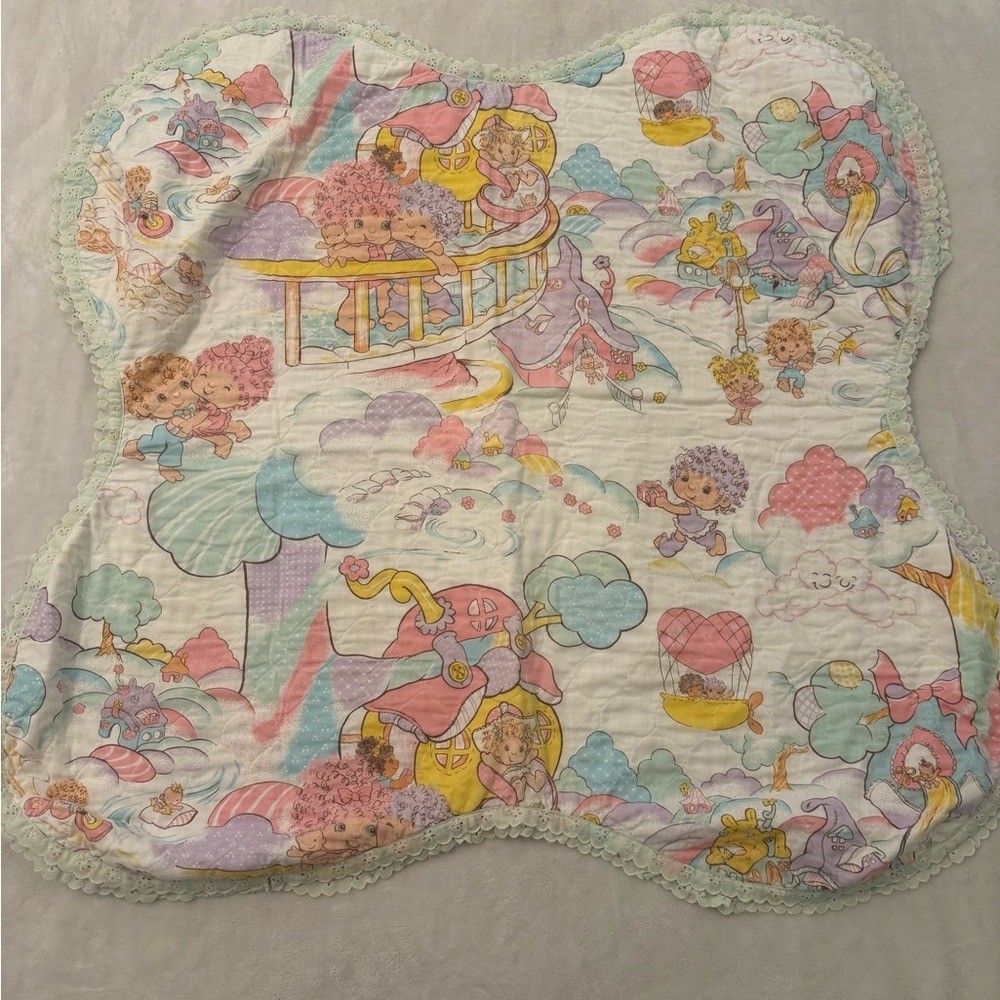 Vintage Handmade Hugga Bunch Quilted Crib Baby Blanket Curly Hair Characters