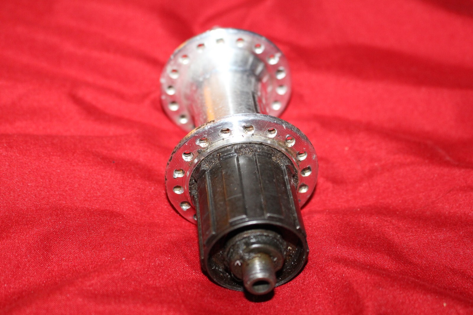 REAR CASSETTE BICYCLE HUB 1990S SCHWINN