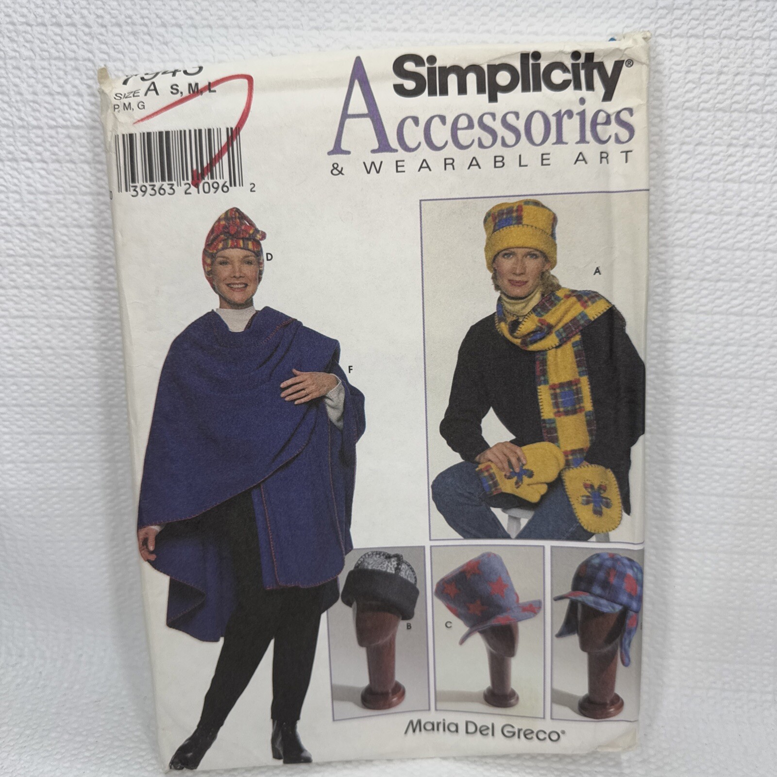 Simplicity 7943 Misses Hat Scarf Wrap Gloves Accessories Pattern S-L Uncut