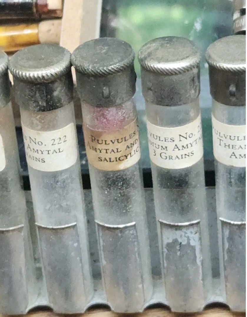 Antique Pharmacy “Pulvules” Rack Amytal & Compound Powders Early 20th-century 