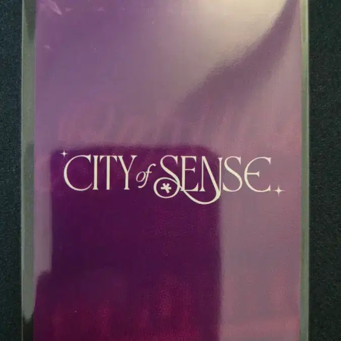 ITZY Yeon Photocard K-pop Collectible Pre-Owned