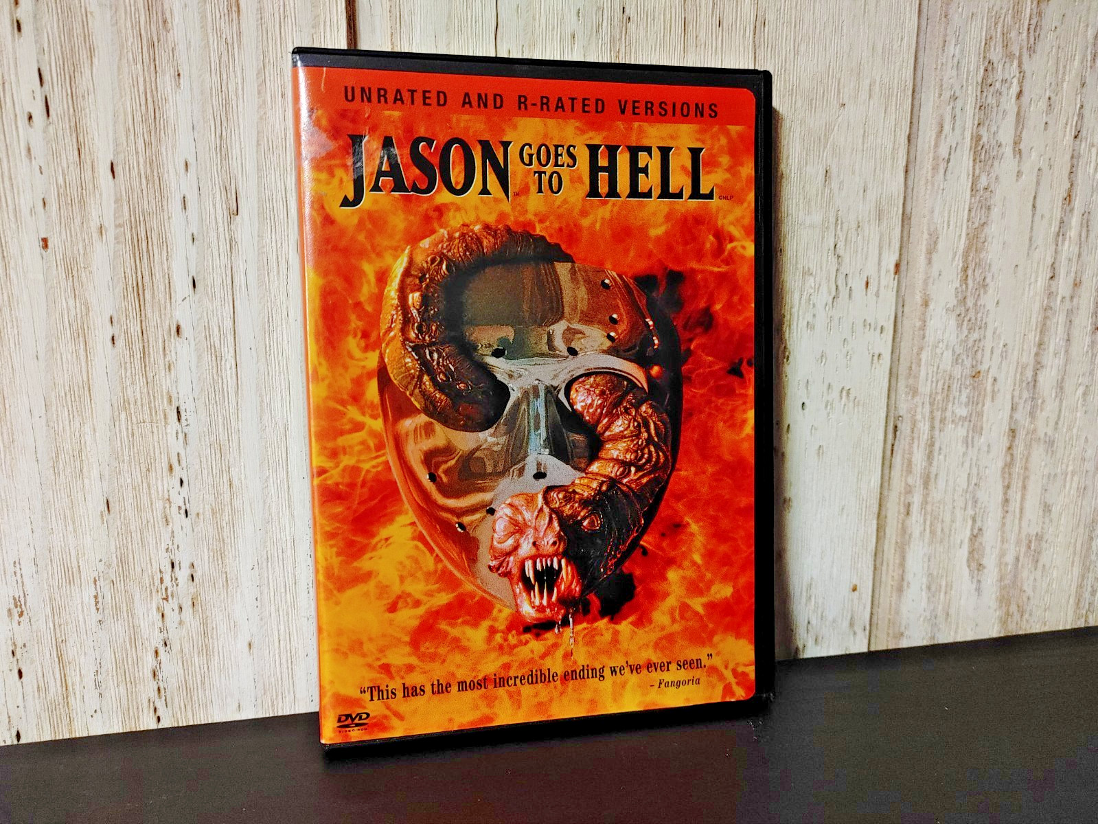 Jason Goes to Hell: DVD Unrated & R-Rated Versions-(BLOCKBUSTER EXCLUSIVE OOP)
