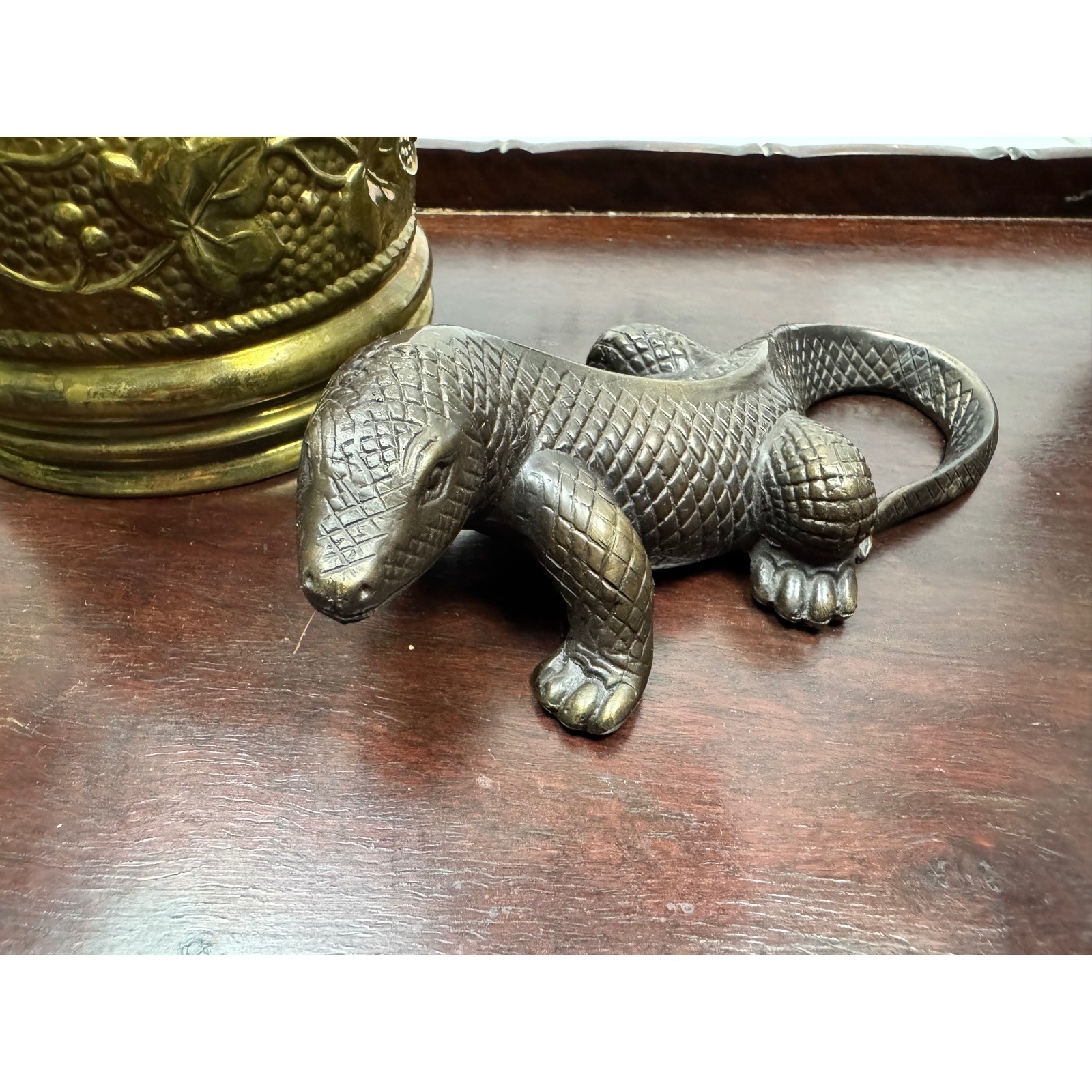 VTG Bronze Lizard Figurine Heavy Metal Komodo Dragon Monitor Reptile paperweight