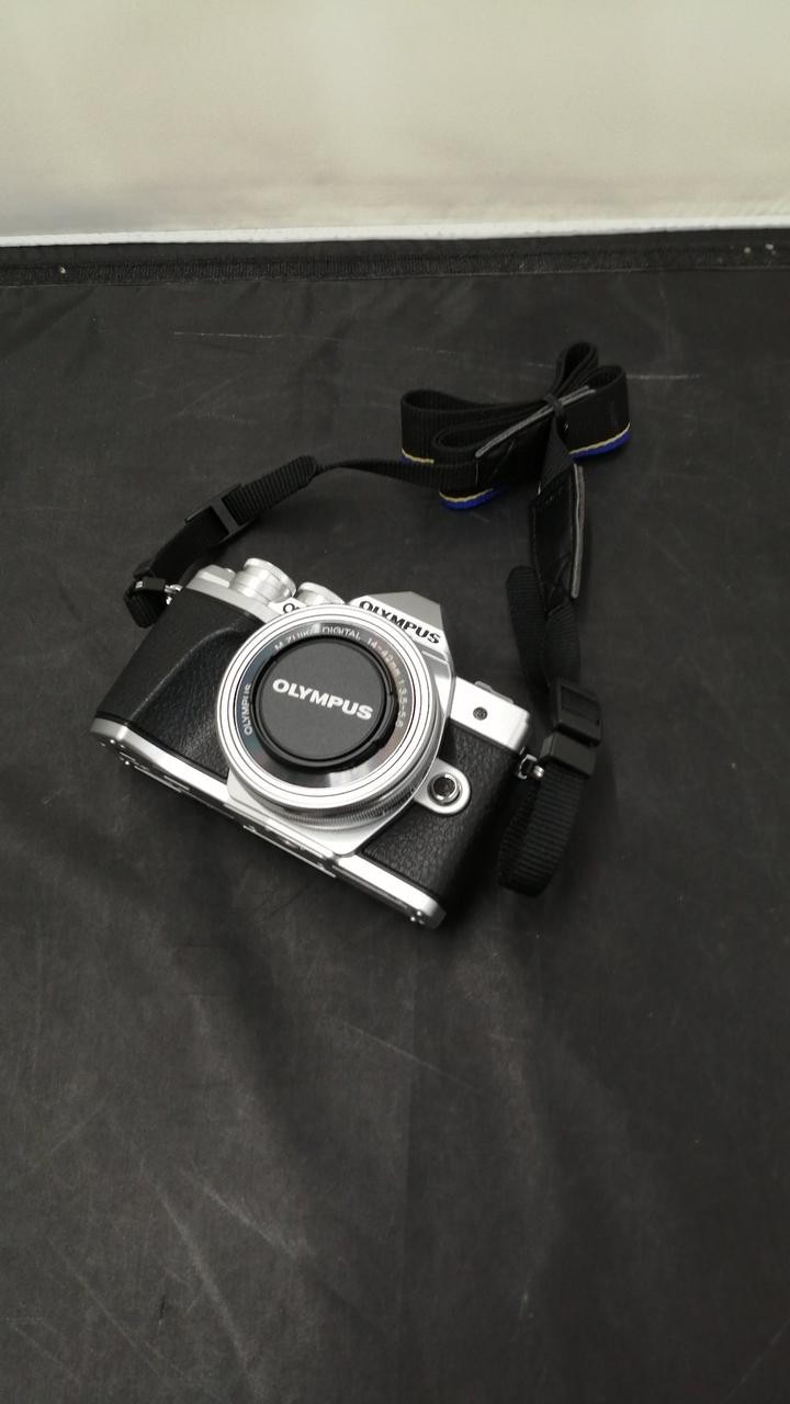 Olympus OM-D E-M10 Mark III Mirrorless Camera 16MP 4K Video SDHC From Japan