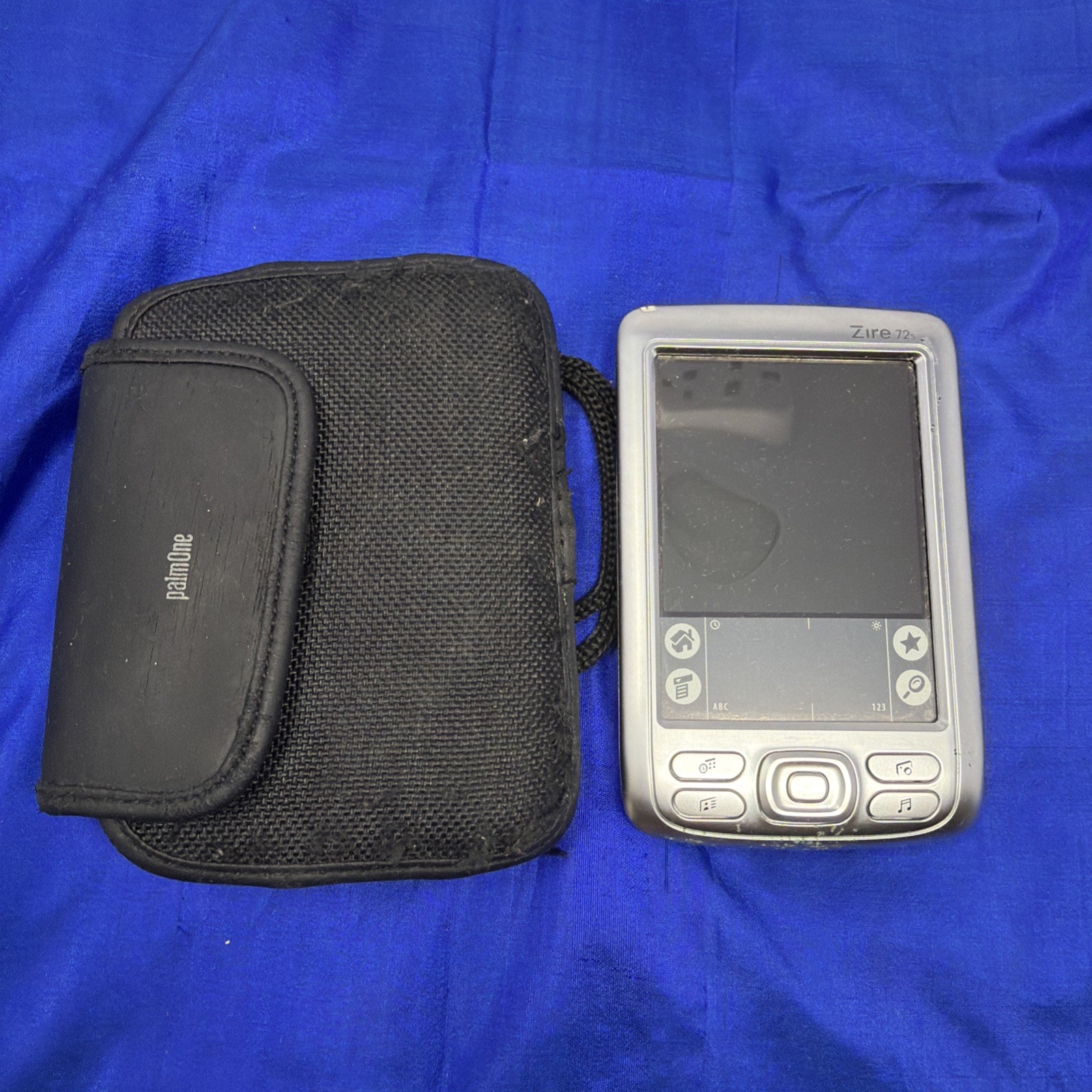 PalmOne Zire 72s 1.2 Mega Pixel Camera Handheld Silver PDA - UNTESTED For Parts