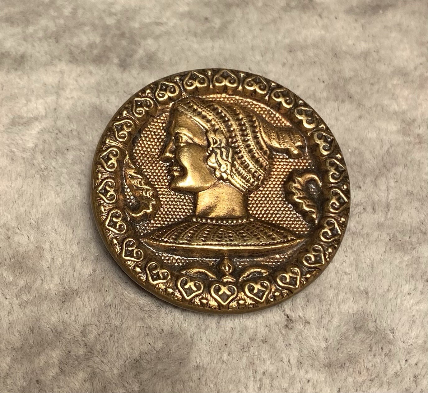 Antique Button Raised Cameo Brass Metal With Heart Border 1-1/4” Diameter