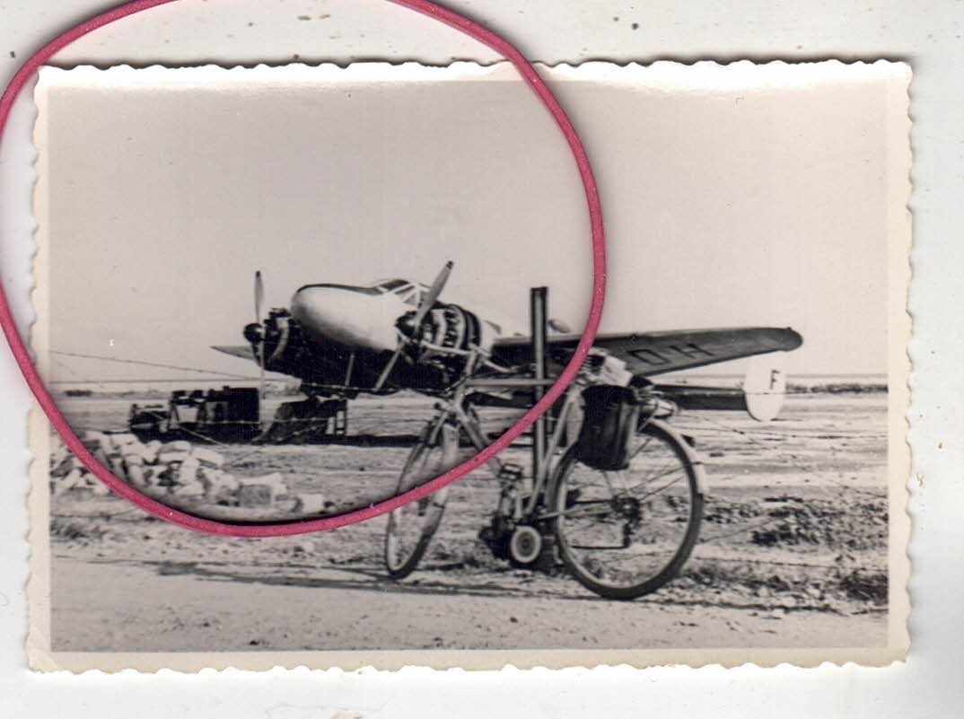 PHOTO PHOTO AIRCRAFT LOCKHEED 10 ELECTRA