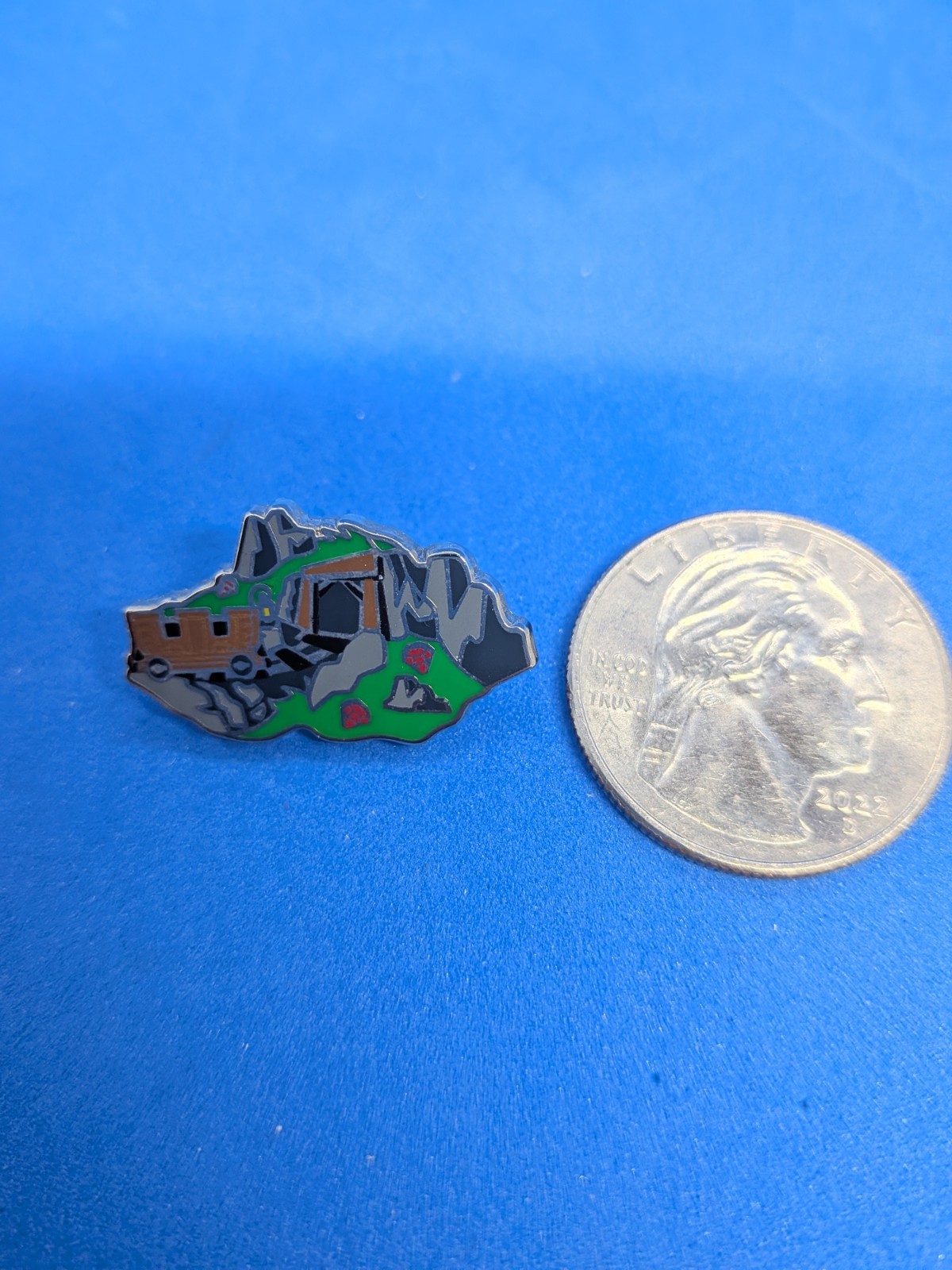 wdw Tiny Kingdom series 3 7 dwarfs Mine Train mystery Mini disney world Pin ride