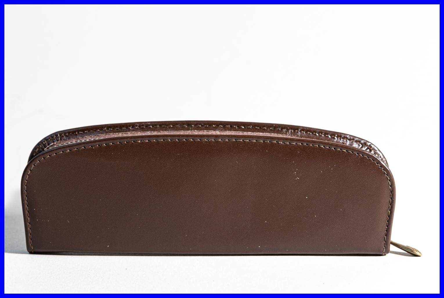 Beautiful 1960s Leather Case In Brown With Zipper For Two Pens