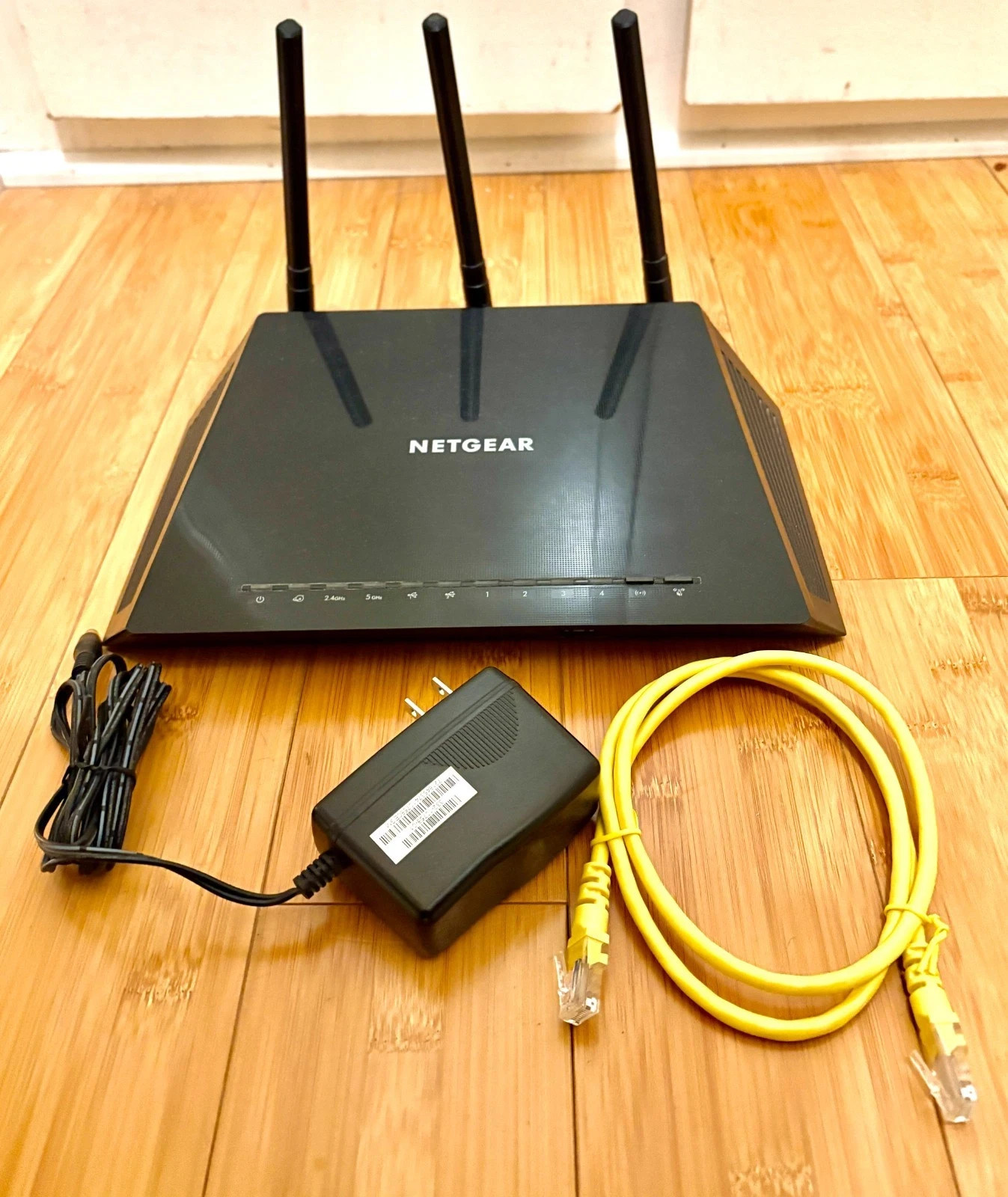 Netgear AC1750 Smart WiFi Router Model R6400v2