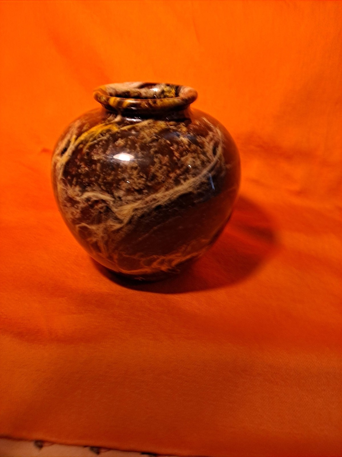 5 Inch Tan Veined Brown Marble Vase, Round