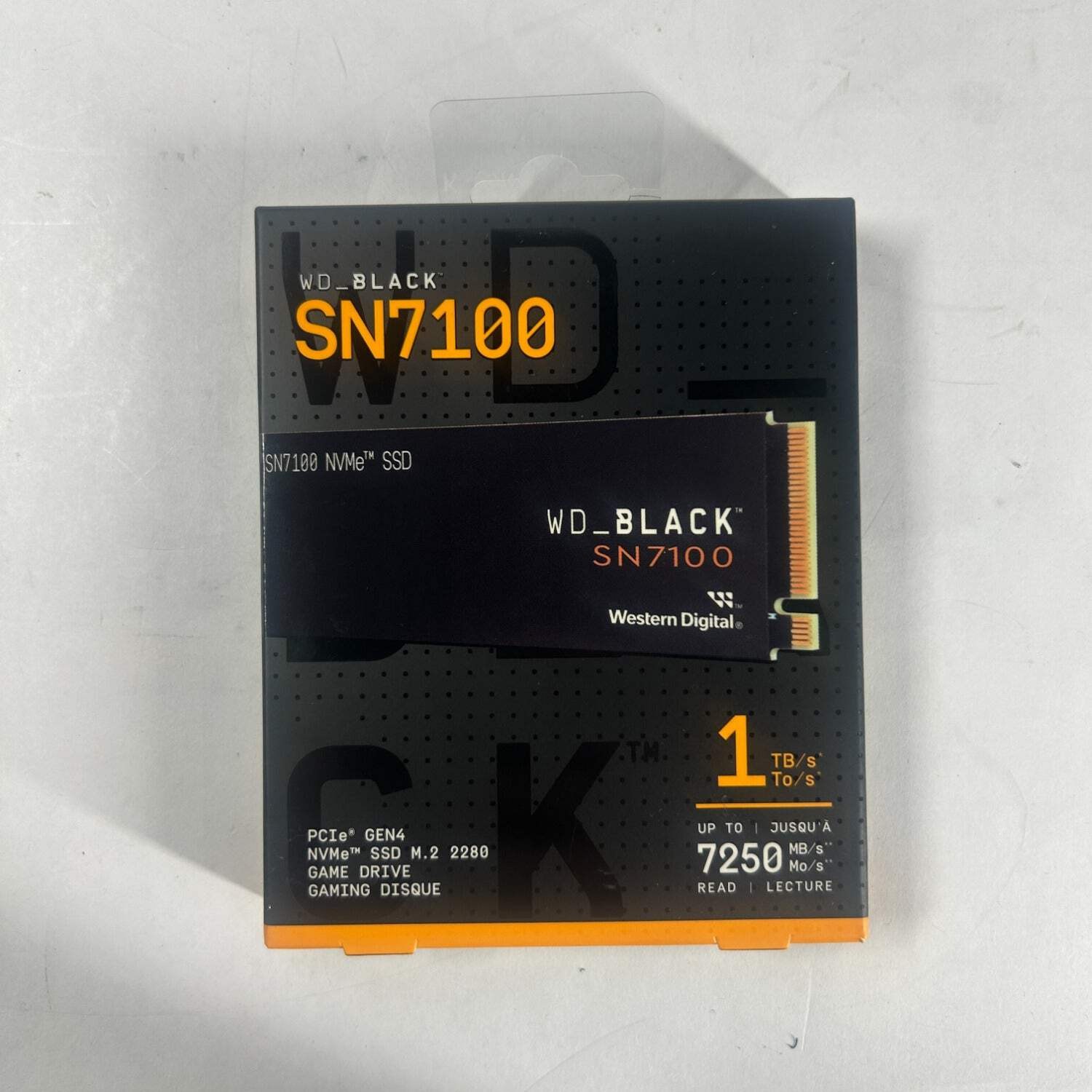 New Western Digital 2280mm SN7100 1TB PCIe Gen4 x4 NVMe SSD WDBELG0010BBK-WRWM