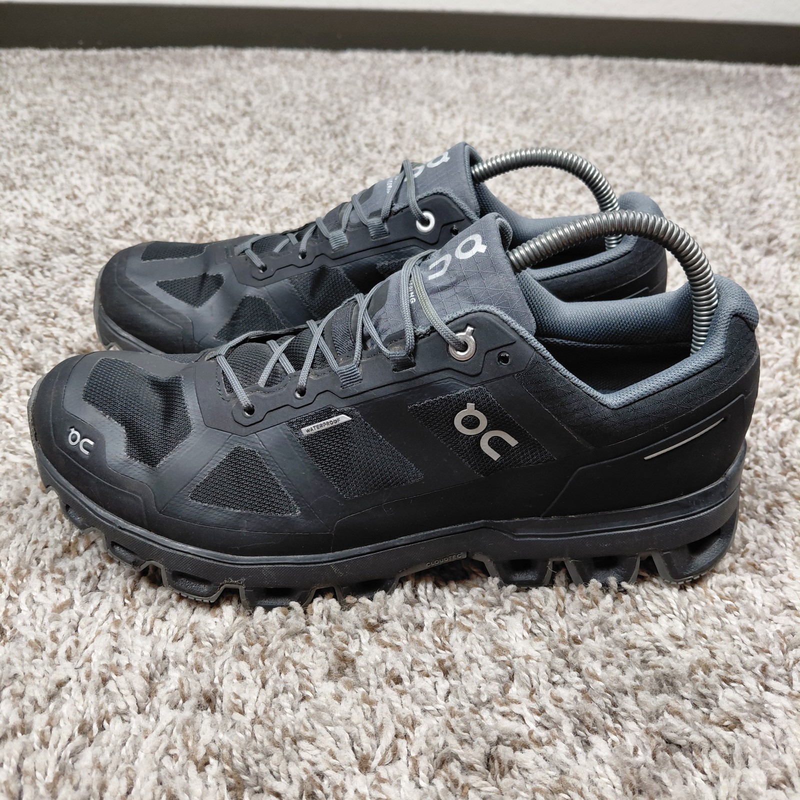 On Cloud Cloudventure Trail Running Shoes Men’s 9.5 Black Sneakers Hiking