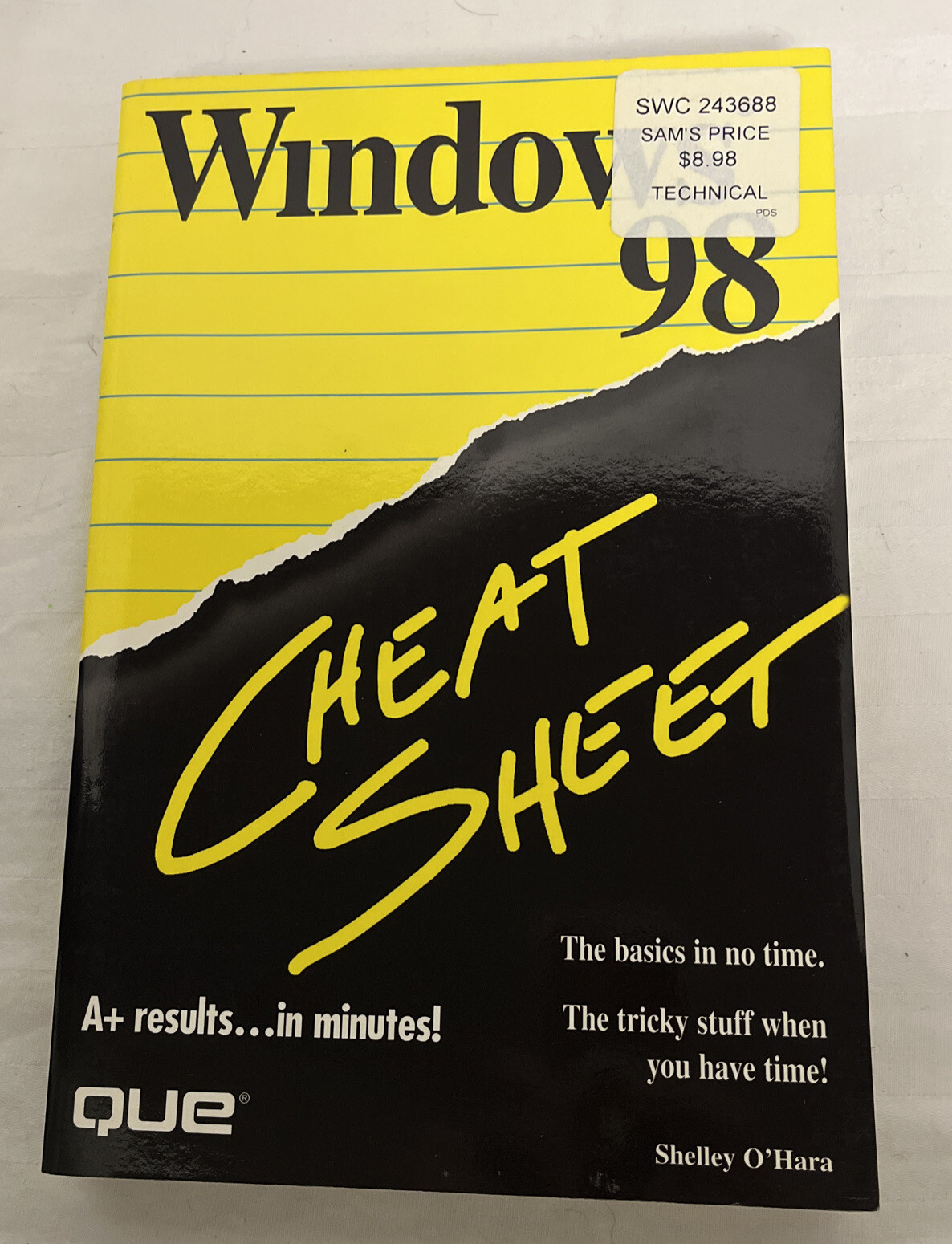 WIndows 98 Cheat Sheet Book Shelley O'Hara QUE 1999 Paperback.