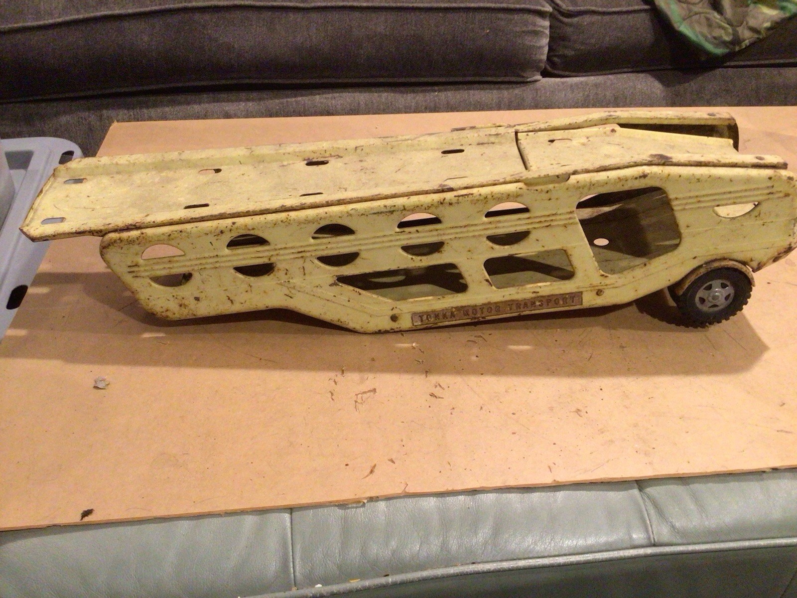 Vintage Tonka 24” Car Carrier Hauler Trailer