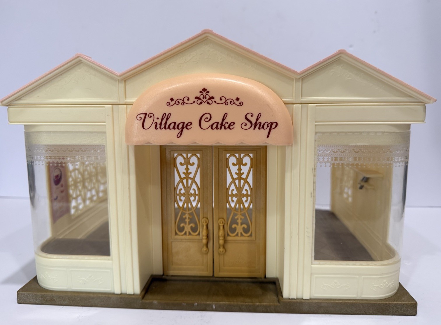 Calico Critters Village Cake Shop Sylvanian Families Epoch Collectible Toy