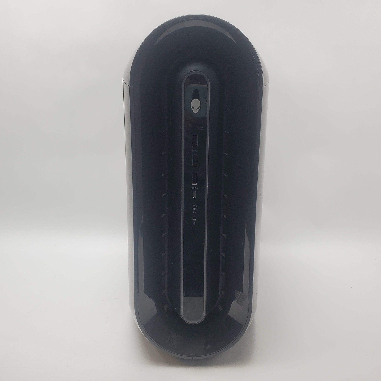 Alienware Aurora R11 i5-10400F 2.90GHz 16GB RAM 2TB SSD Nvidia GeForce GTX 1650