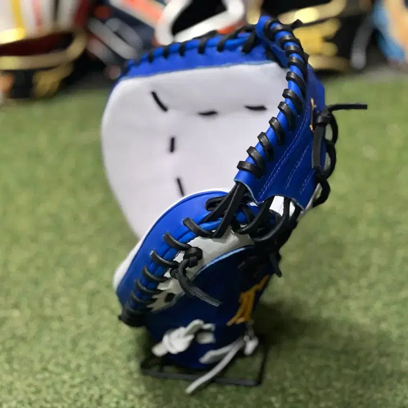 Kang Minho Catcher Mitt 34 Inch Baseball Glove Light Pattern