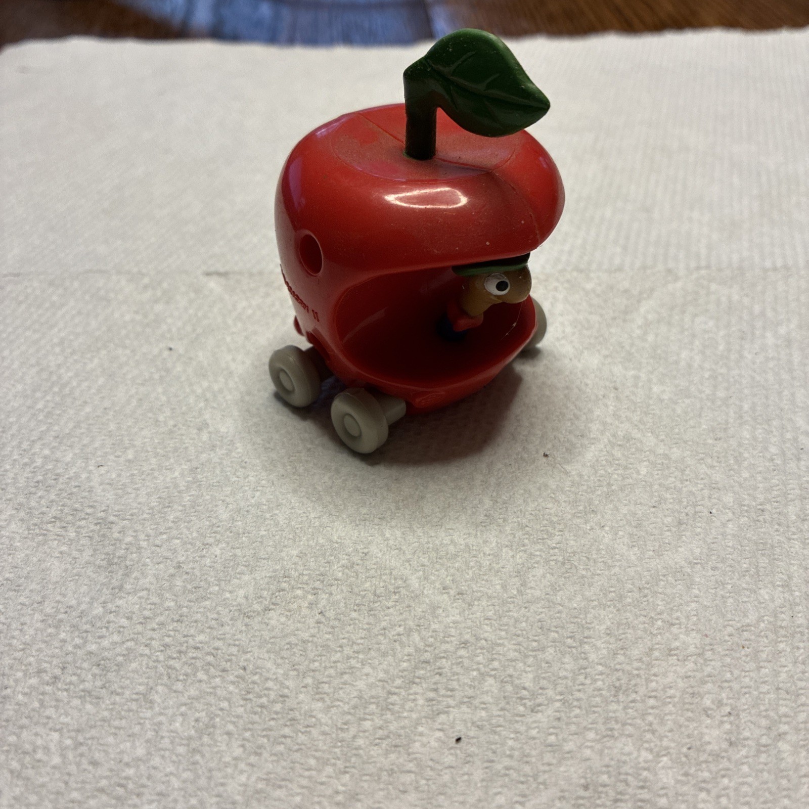 Vtg 1994 The Busy World of Richard Scarry's Lowly Worm Apple Car McDonald's
