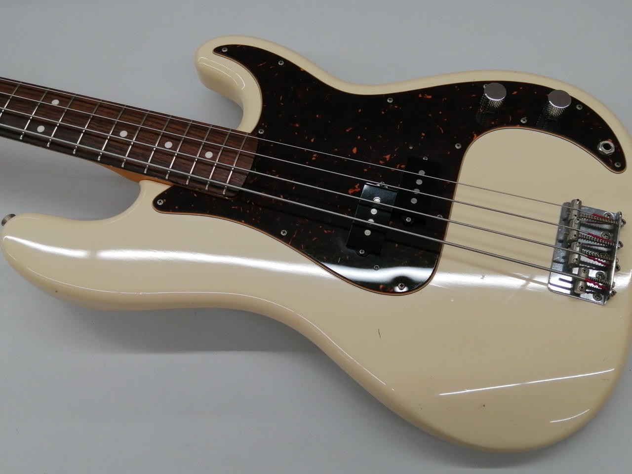 Fender Pb62-53 Electric Bass Safe delivery from Japan