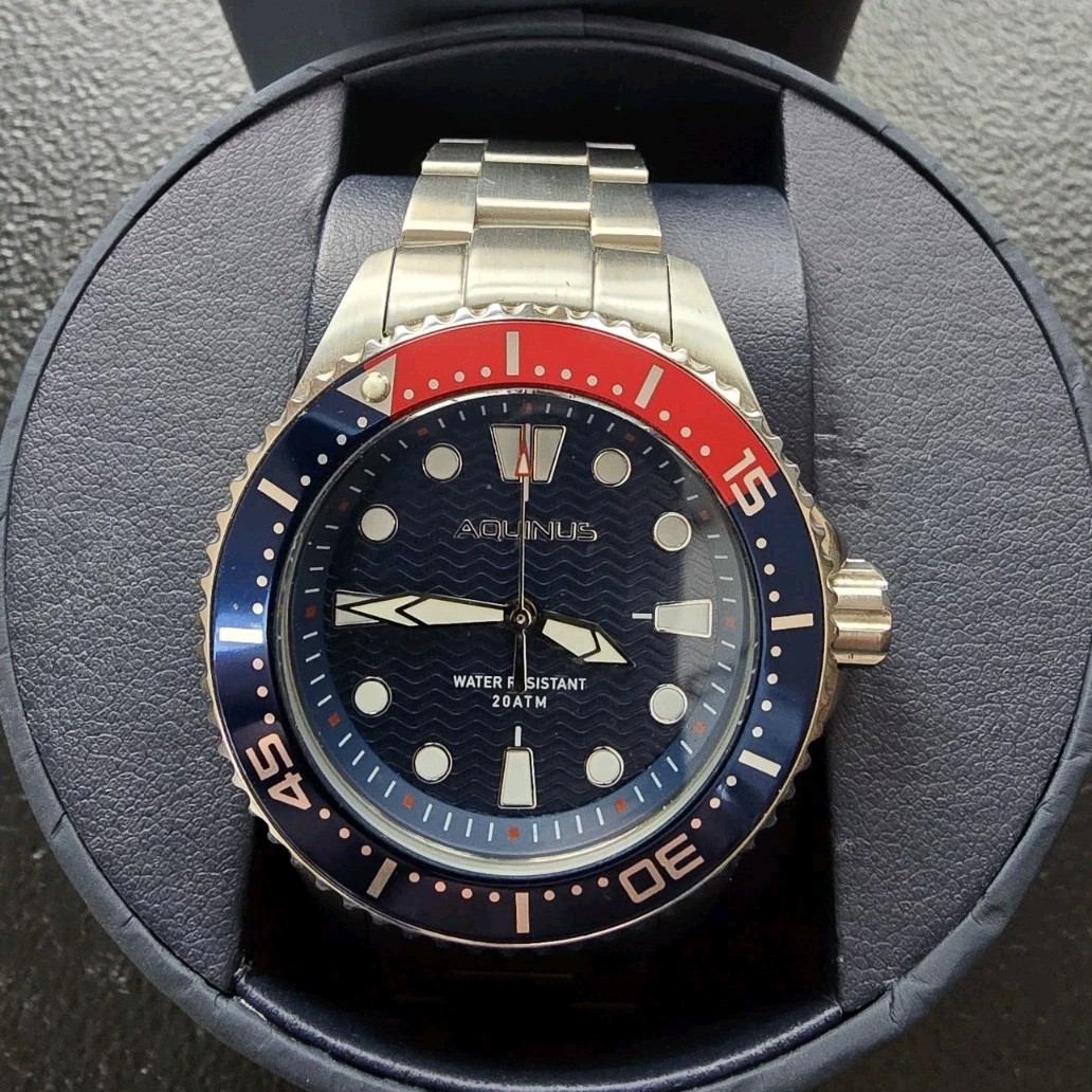 Aquinus Diver Wristwatch Blue Dial Blue/Red Bezel Stainless Steel Bracelet