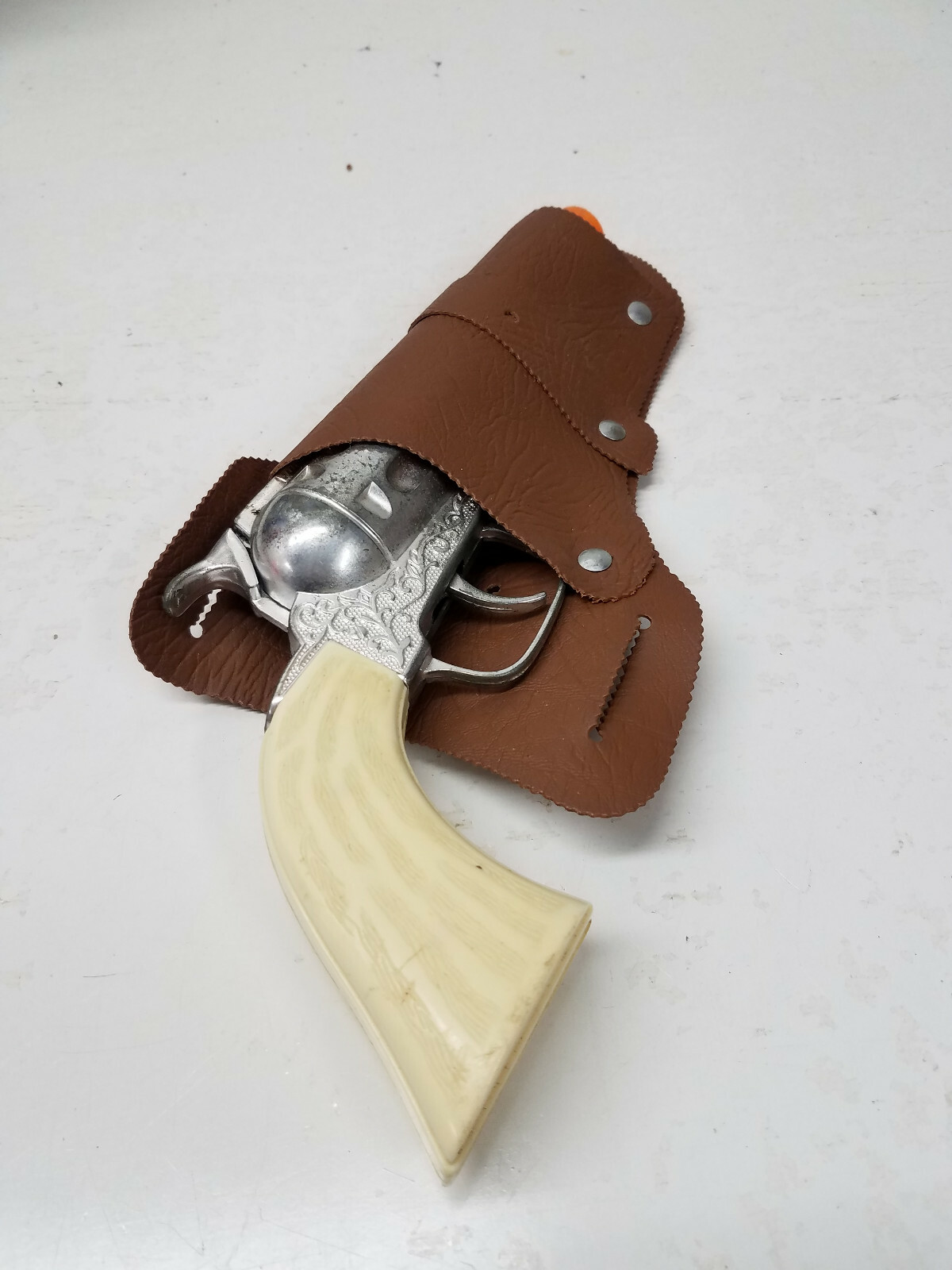 Vintage Pony Boy Cap Gun With Holster Toys PRETEND THIS IS NOT REAL