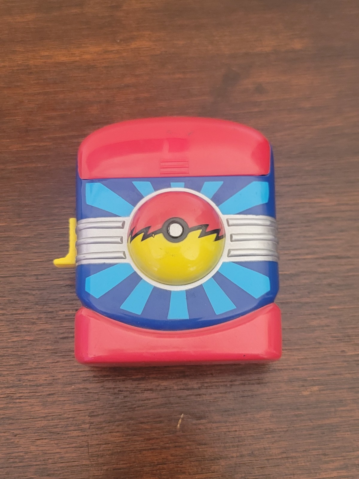 1999 Hope Industries Pokémon Pokéball Card Dispenser