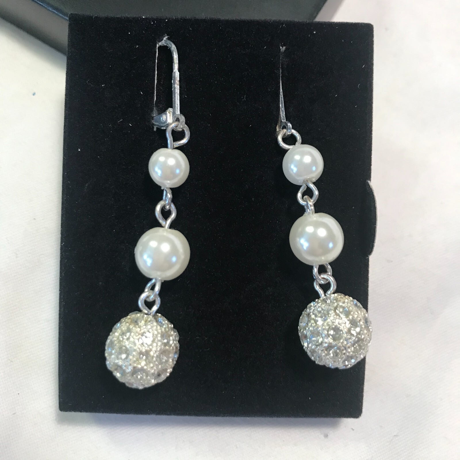 Avon President's Club Pearlesque Earrings Dangle Leverback 2011 Silvertone