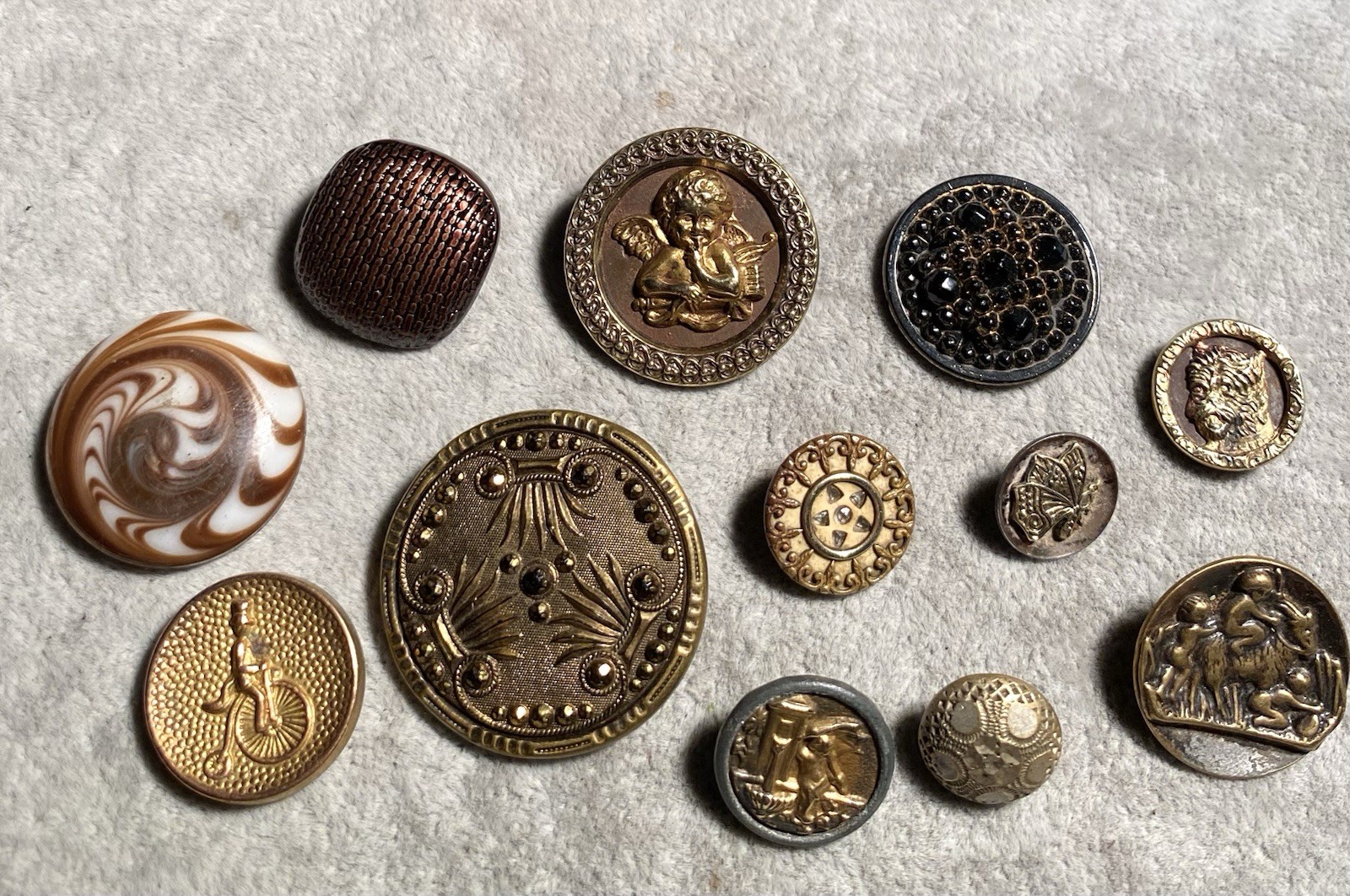 Antique Button Group Of 12 Glass  In Metal ,Celluloid, Metal, Glass 1/2” -1-1/4”
