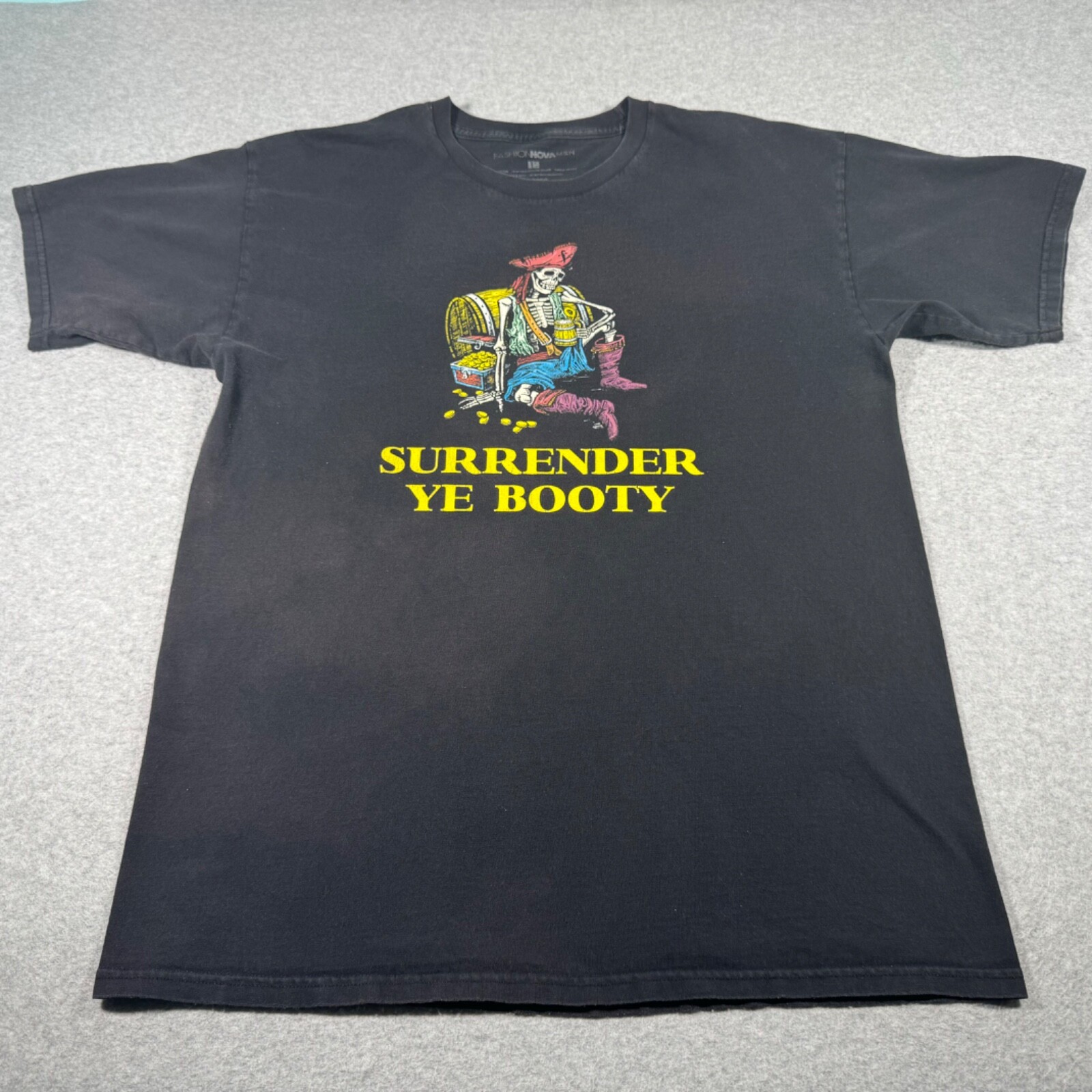 Skeleton Shirt Adult Large Black Pirate Boat Surrender ye Booty Sailing Ocean