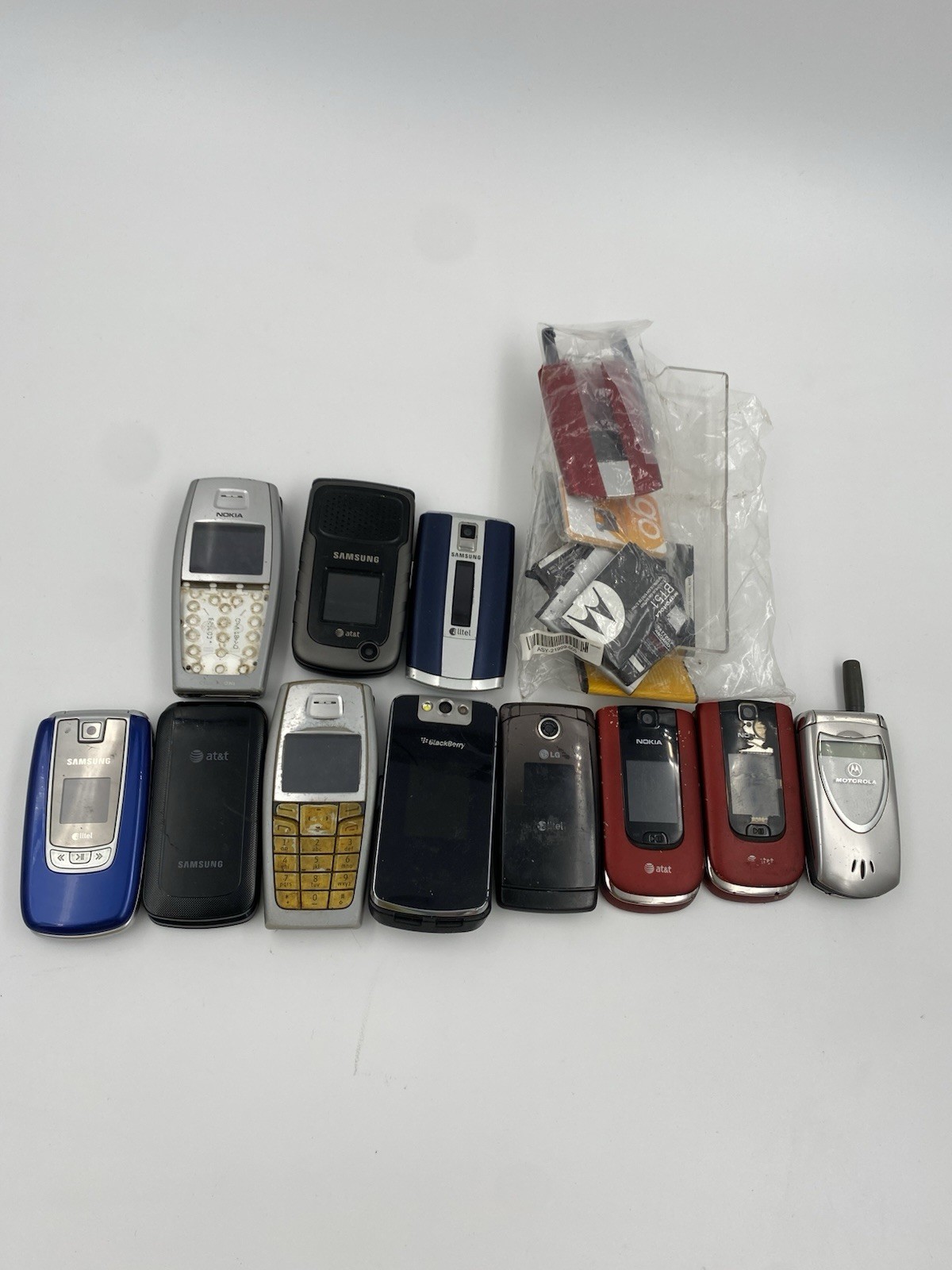 🔥 Vintage Handheld Electronics Parts Lot Nokia Samsung Motorola AS-IS