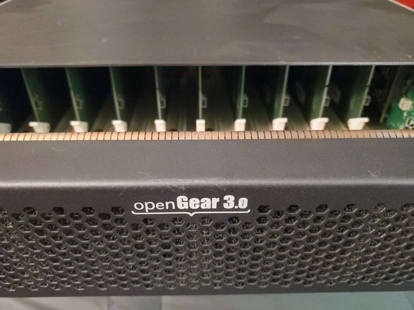 Blackmagic OpenGear 3.0 22 | HIGH POWER 22 SLOT | 10 CARDS HDMI to SDI Converter