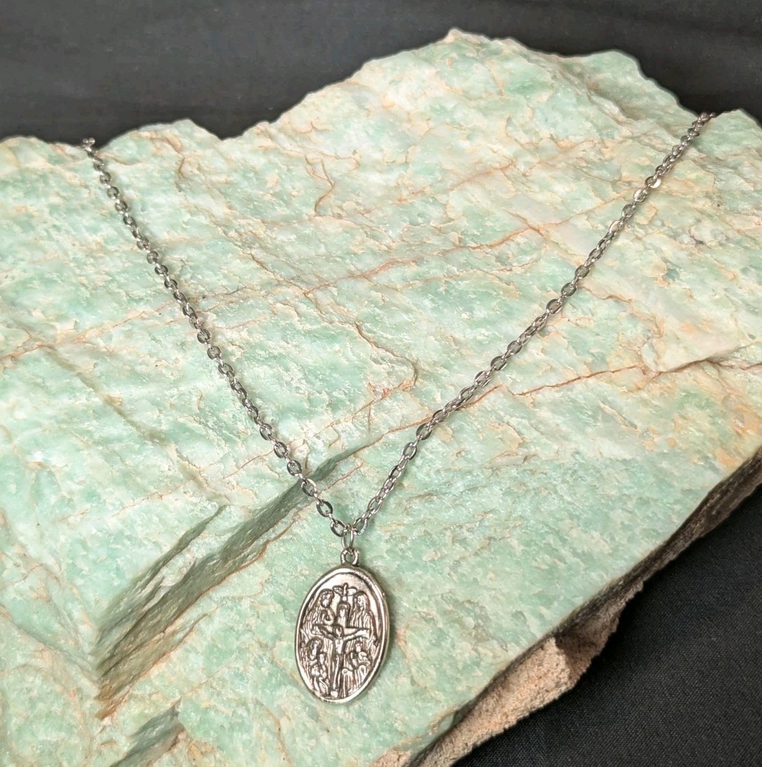 Unisex Vintage Catholic 4 Way Cross Silver Tone Religious Medal 20" Necklace 