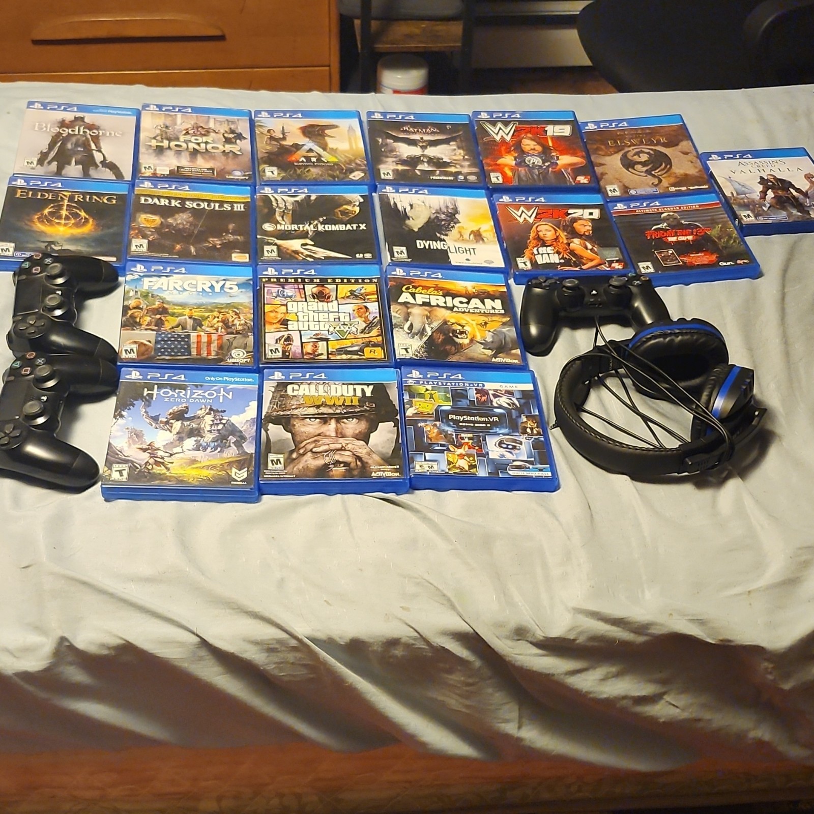 PlayStation 4 Game Lot with Controllers & Headset, GTA & WWE, Action/Fighting