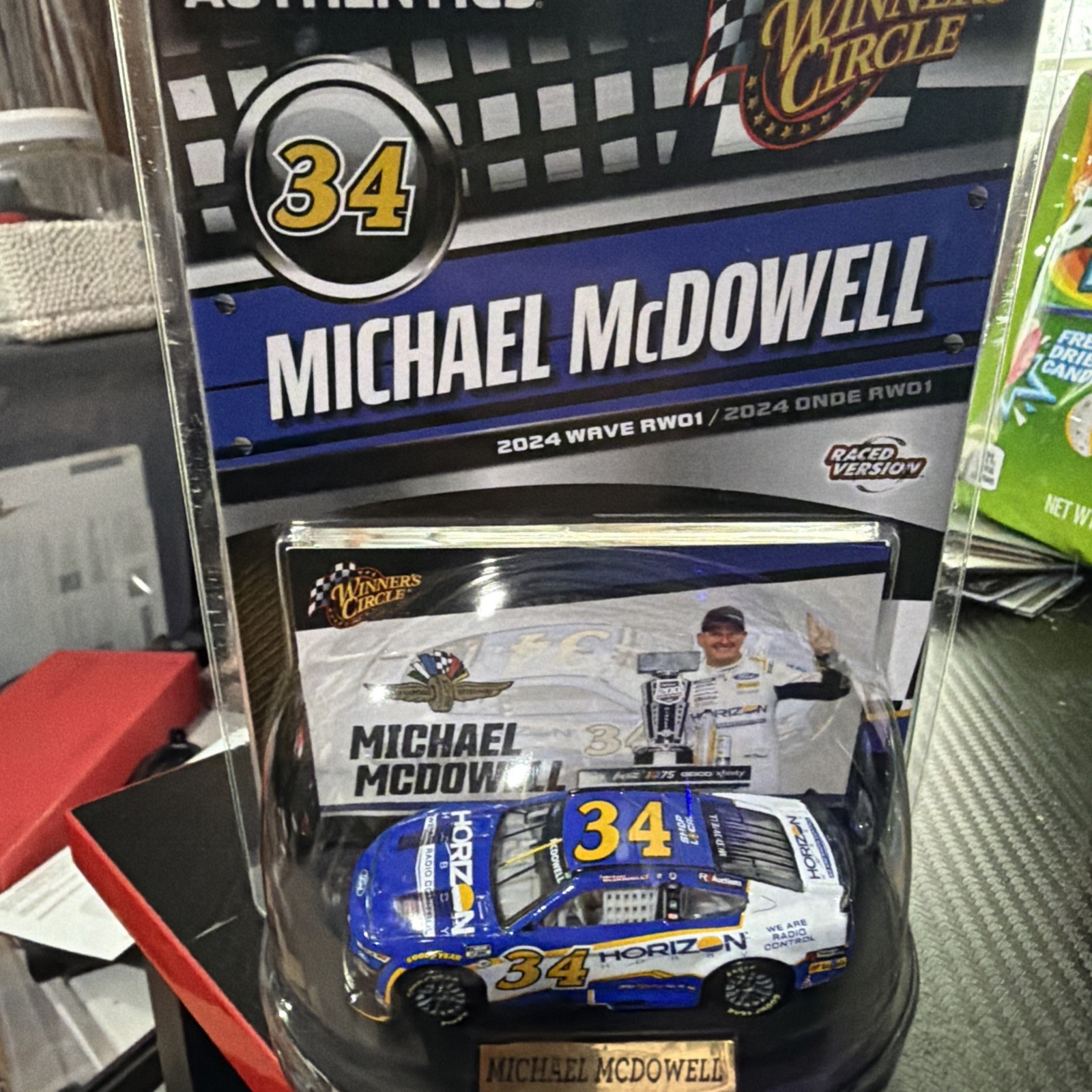 1/64 2024 WINNERS CIRCLE WAVE 01 MICHAEL MCDOWELL #34 HORIZON HOBBY INDY WIN