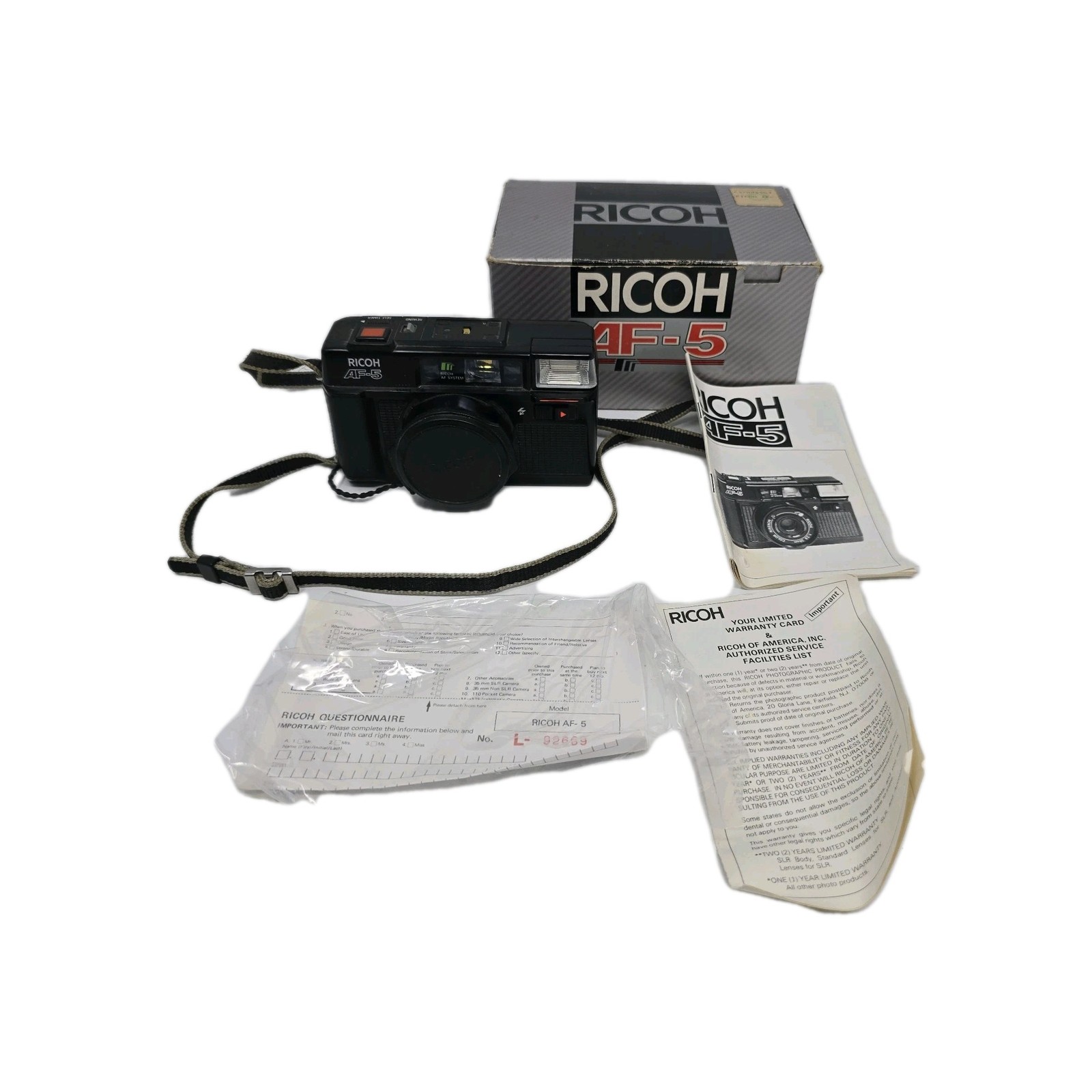 Ricoh AF-5 Color Camera 1:2.8 38mm Flash and Self Timer Vintage Black Parts