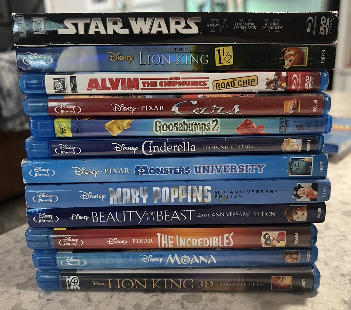 Lot of 12 "Empty" Blu-Ray/Ultra HD cases - No Discs & Some With Covers VG Cond,