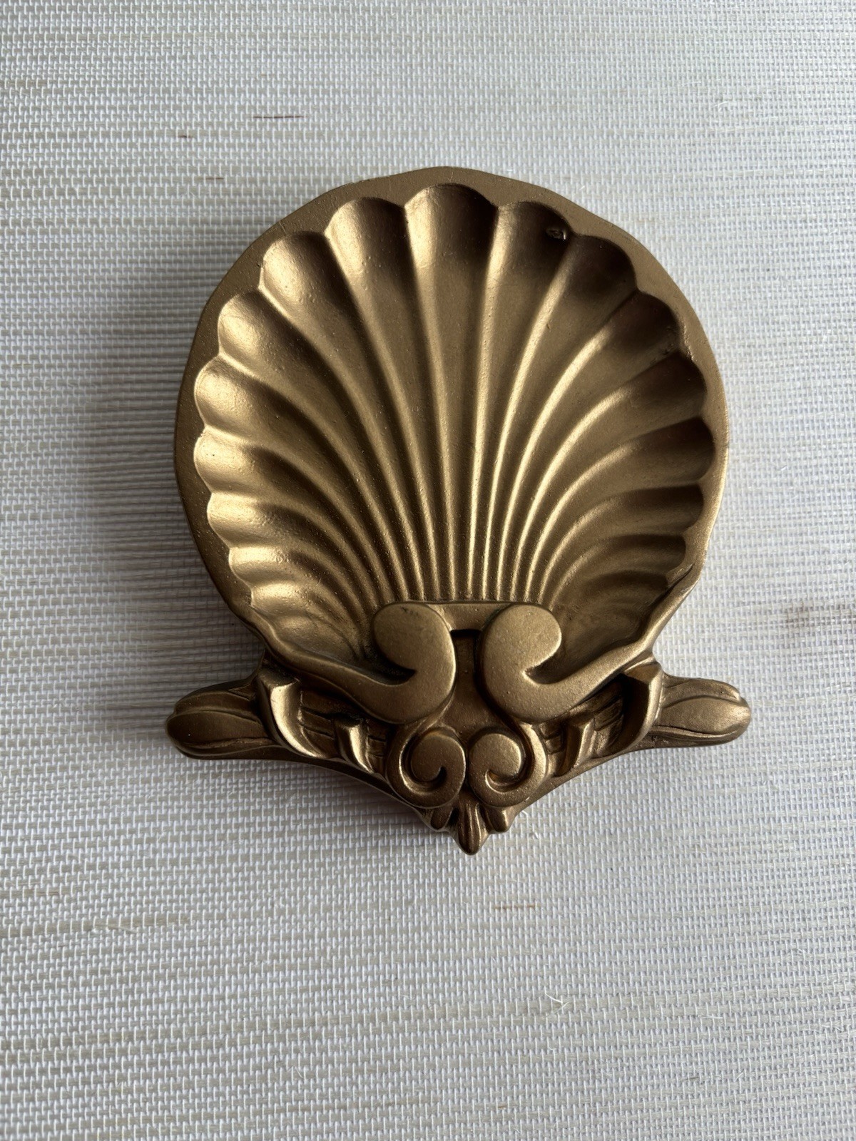 Shell Wall decor Vintage Chalk ware Golden  1993 Miller Studios