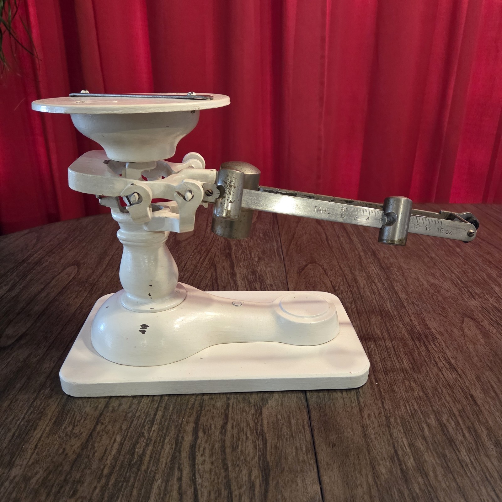 Antique Continental Scale Works 31 lb Merchant Beam Scale