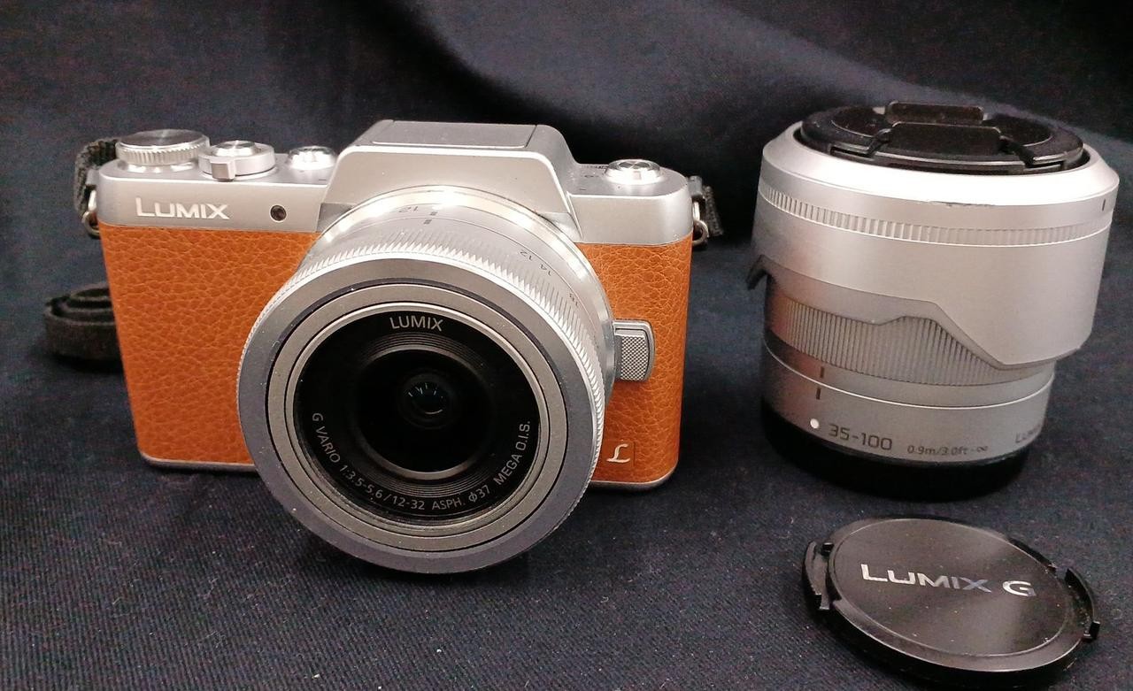 Panasonic DMC-GF7W Mirrorless Camera 16MP LiveMOS Body + 2 Lens Used From Japan