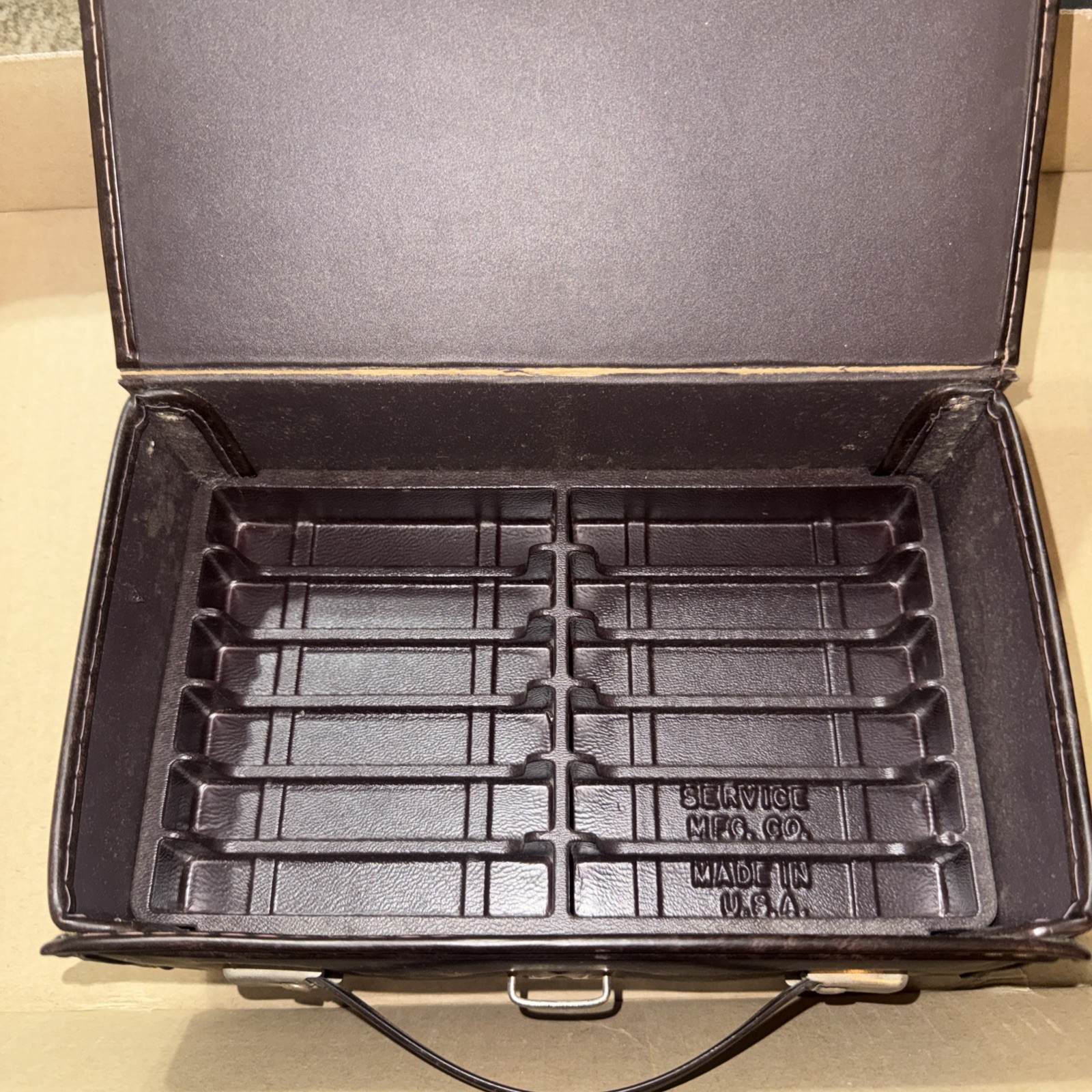 Vintage Audio Cassette Storage Carrying Case Holds 12 Brown Vinyl Tears Read